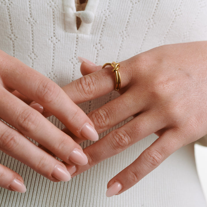 Poppy – Knoten-Ring Edelstahl