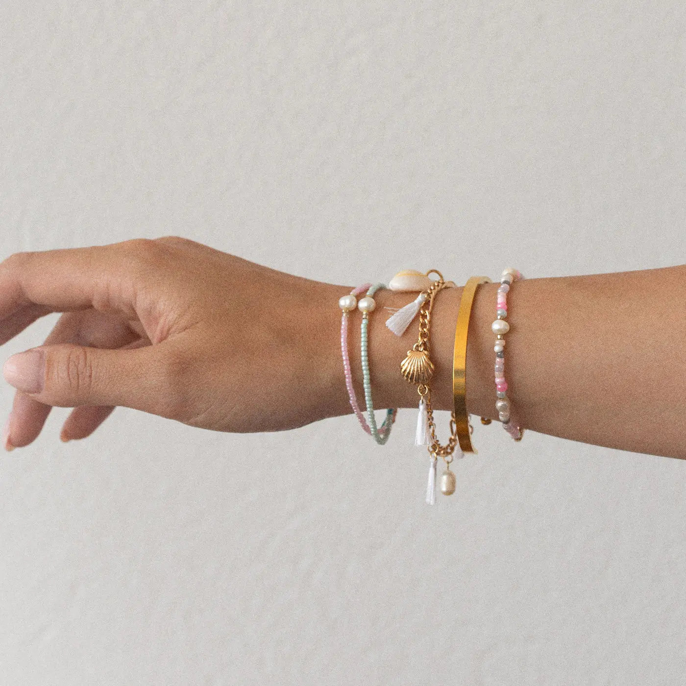 Tess - Pastellperlen- und Perlenarmband