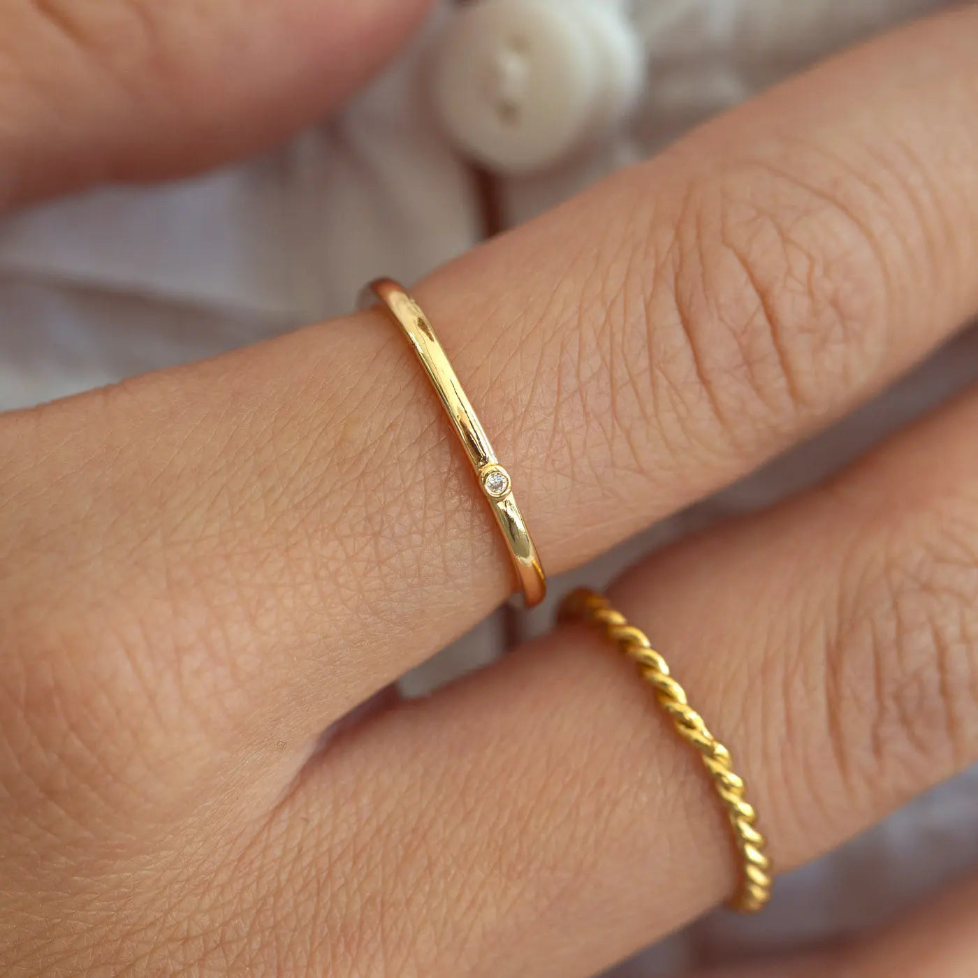 Erin – Zarter Ring mit Kristall