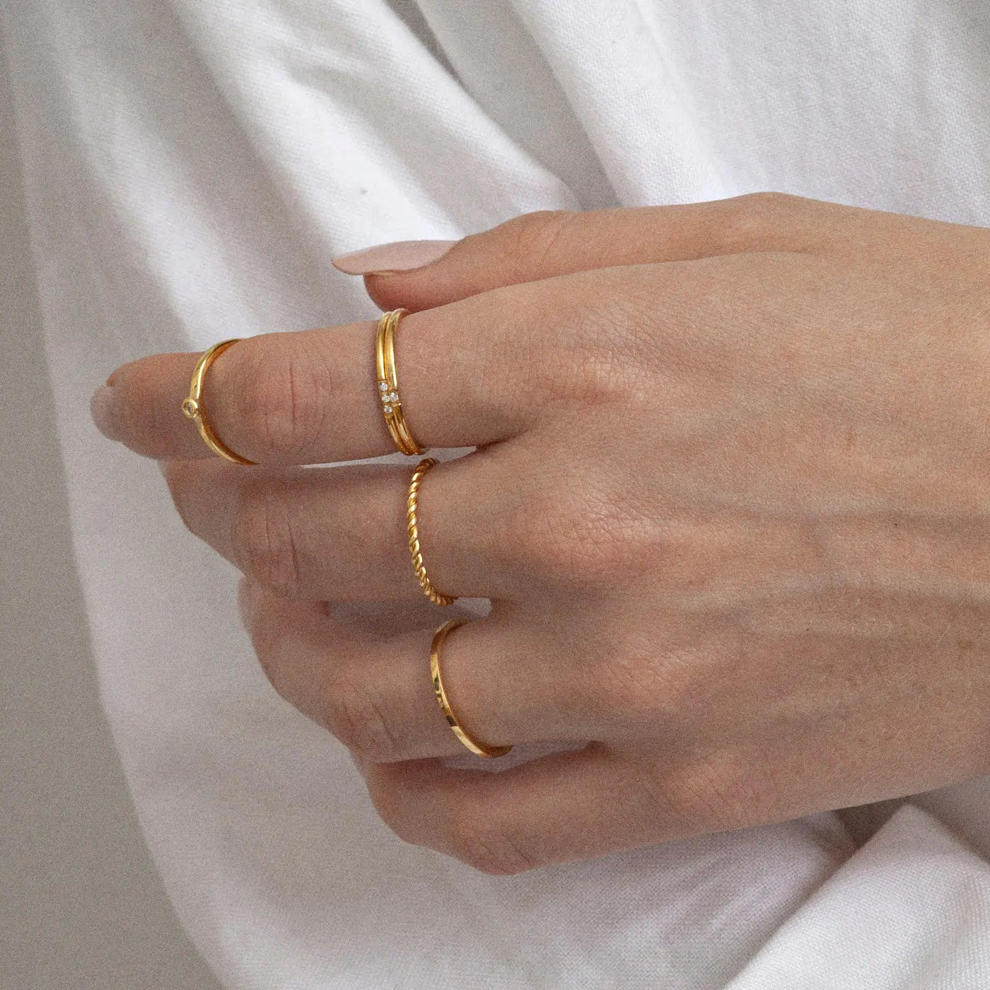 Evi - Dünner gedrehter Ring aus Edelstahl