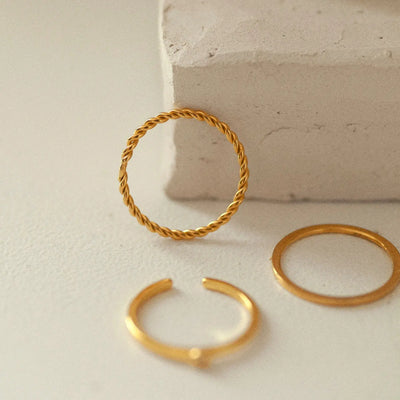 Evi - Dünner gedrehter Ring aus Edelstahl