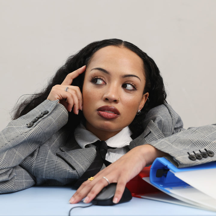 Maggie - Struktur-Ring aus Edelstahl