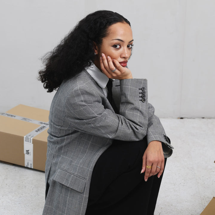 Maggie - Struktur-Ring aus Edelstahl