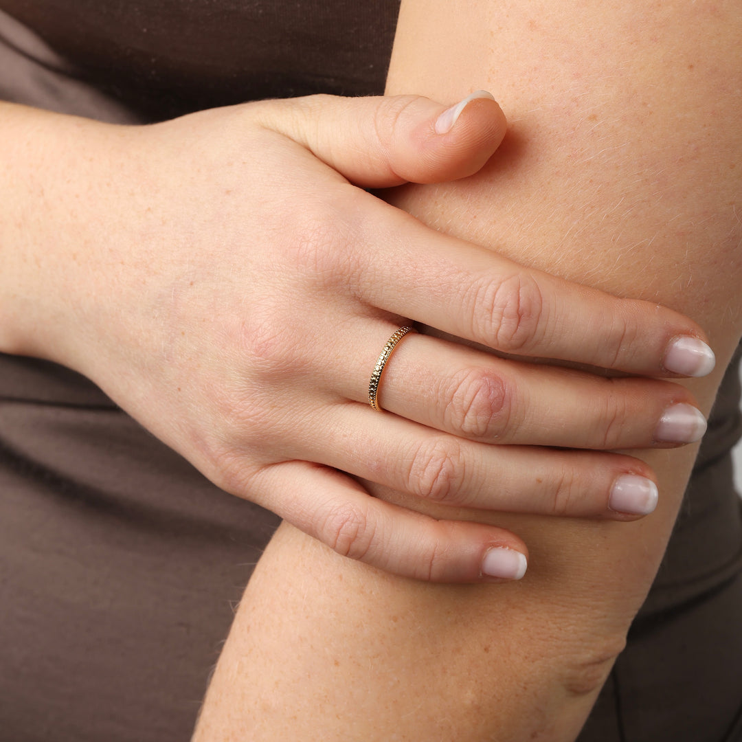 Sigrun - Feiner Ring aus Edelstahl