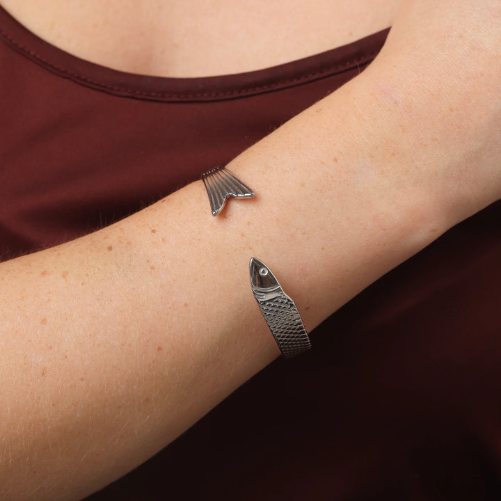 Erle - Fish Bangle Bracelet Stainless Steel