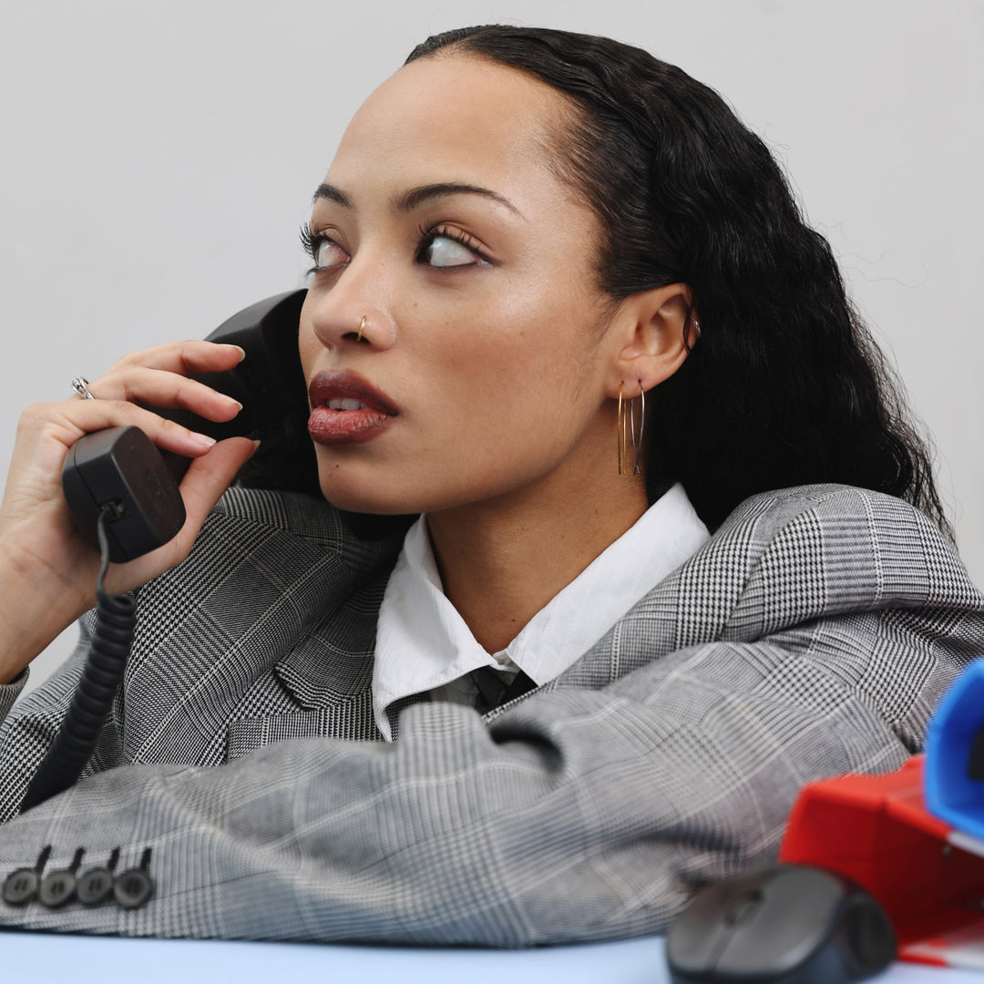 Zephyr - Drahtschlaufen-Ohrringe aus Edelstahl