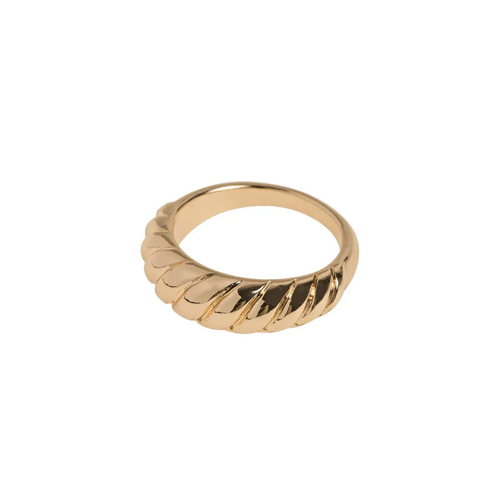 Croissant ring