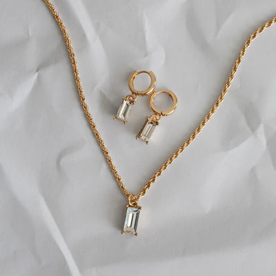 Kristall-Set mit Halskette und Ohrringen