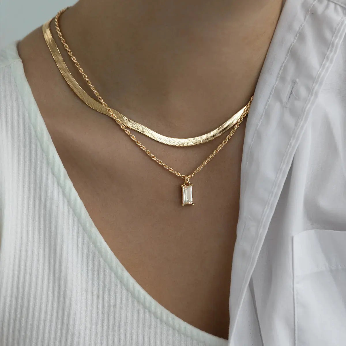 Kristall-Set mit Halskette und Ohrringen