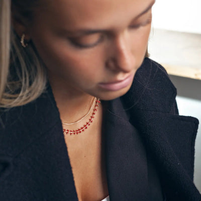 Rote Perlenkette