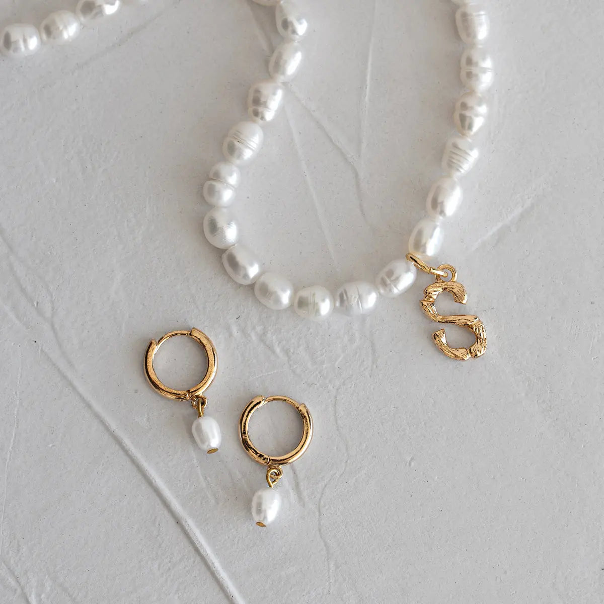 Personalisierte Perlenkette mit Perlenohrringen Set