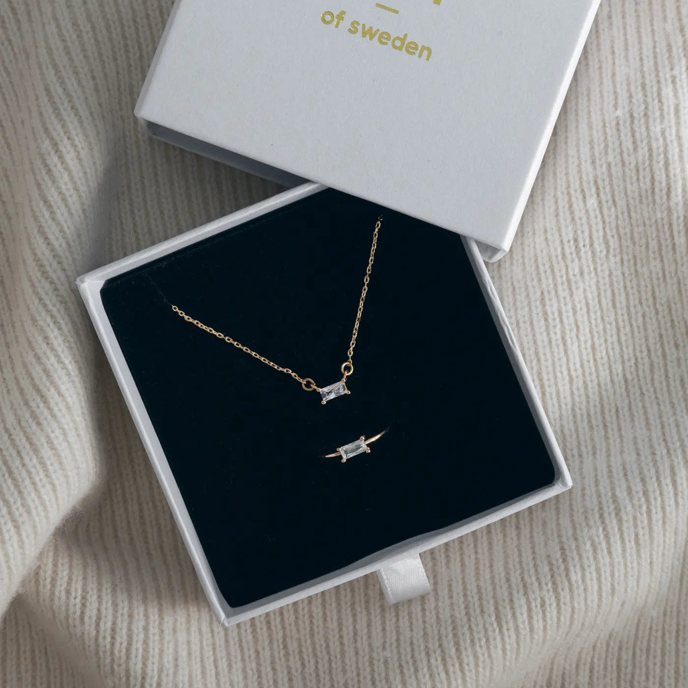 Kristall-Set mit Halskette und Ring