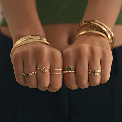 Ring mit rechteckigem Kristall
