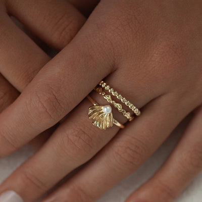 Aria - Muschel mit Perlen-Ring