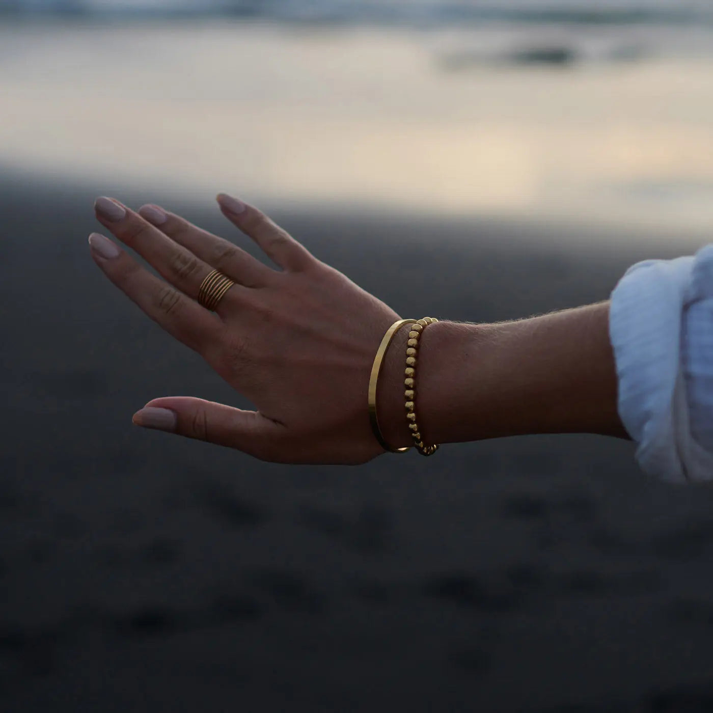 Natalie - Mittleres Perlenarmband aus Edelstahl